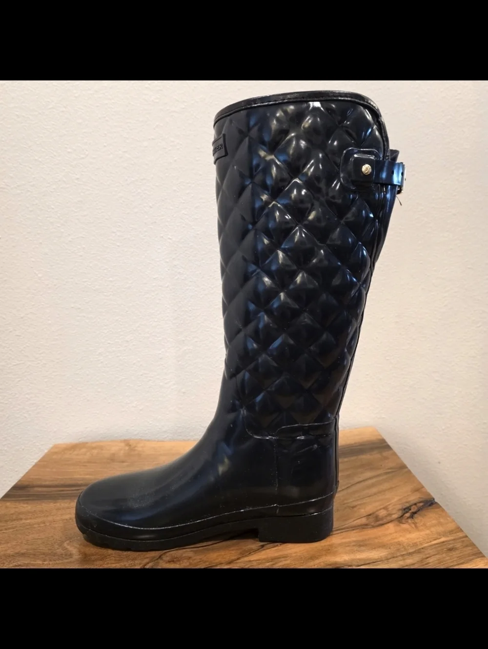 Hunter Refined Gloss Quilt Tall Boots in Navy